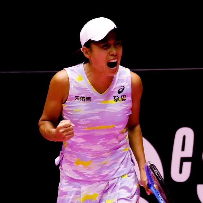 张帅克服不利局面逆转获胜夺得职业生涯第三个巡回赛女单冠军